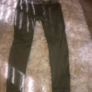 Gymshark fit leggings cropped